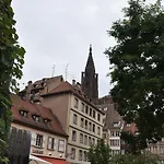 Le 32 * Estrasburgo